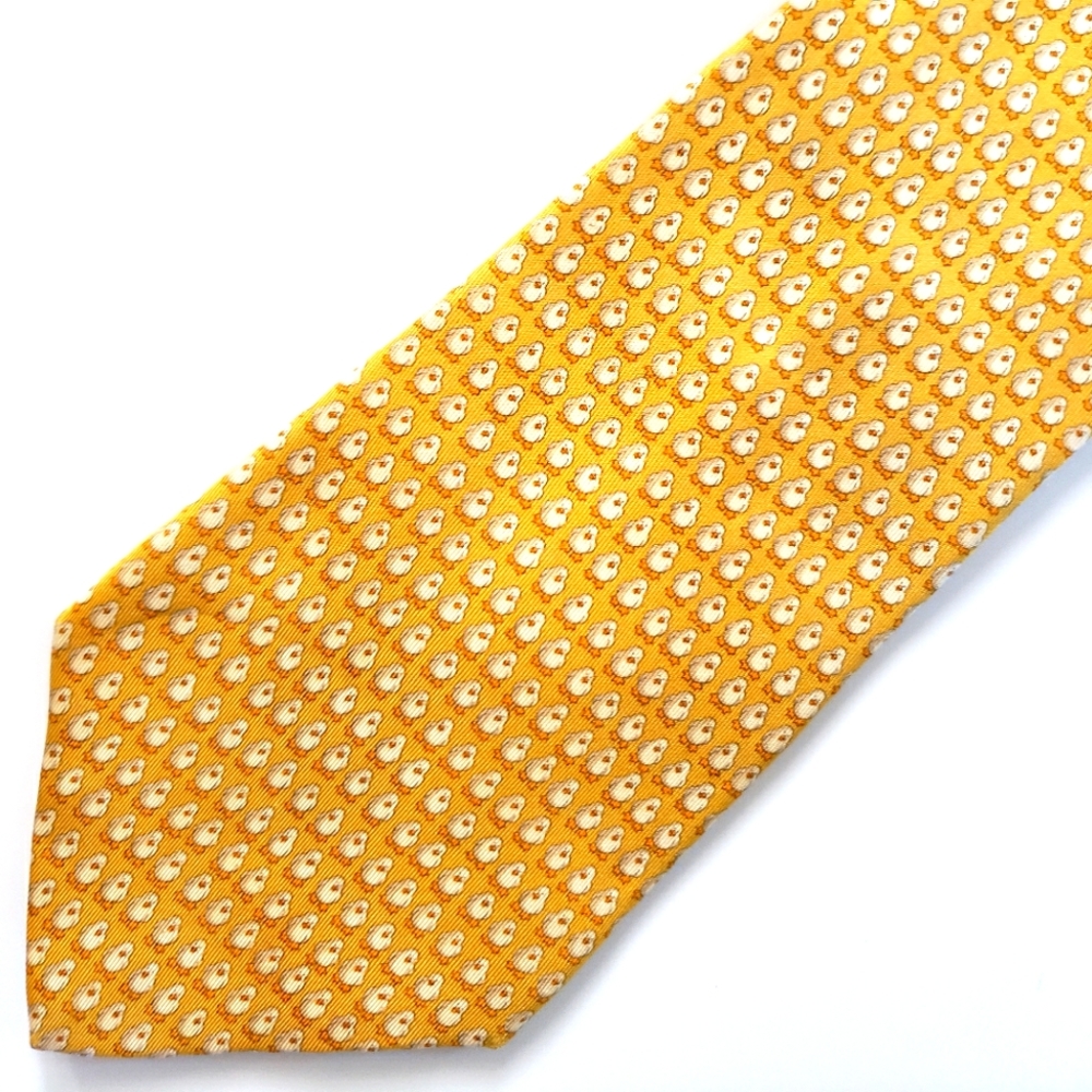 Salvatore Ferragamo luxurious necktie animal duck motif silk